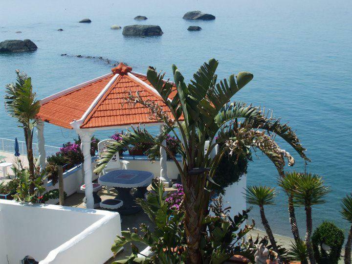 Appartamenti Tina In Villa Restituta Forio di Ischia エクステリア 写真